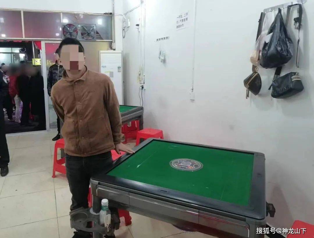 重大来袭“小程序麻将一直输”(曝光透视必备猫腻) 重大来袭“小程序麻将一直输”(曝光透视必备猫腻)
