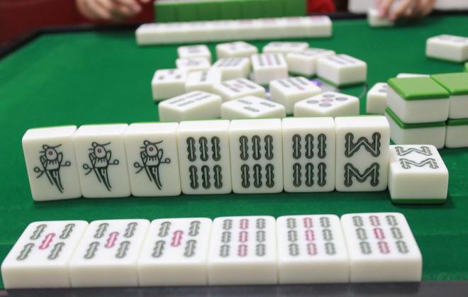 分享干货“微乐内蒙麻将开挂神器”(必胜开挂神器)